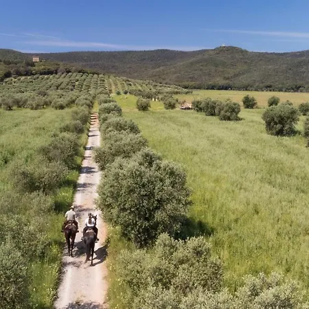 Tenuta Agricola Dell'uccellina Farm stay *